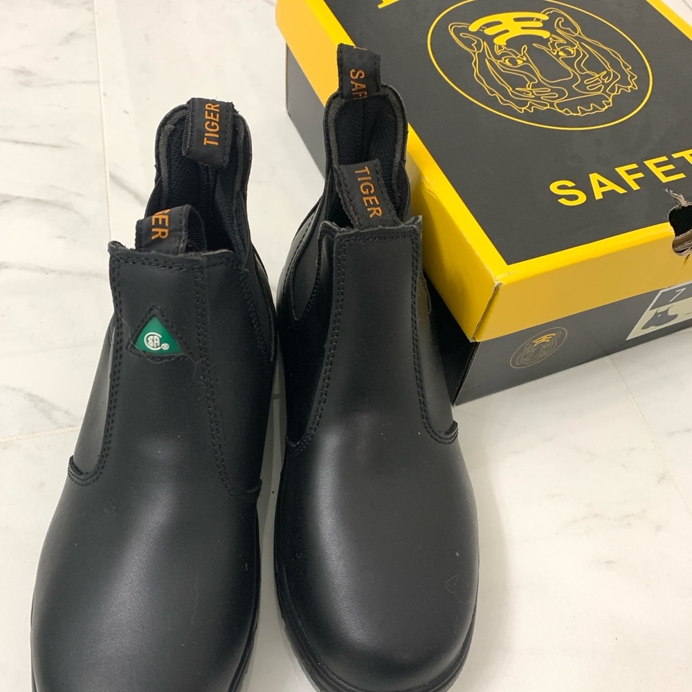 Tiger women’s Safety Black Boots